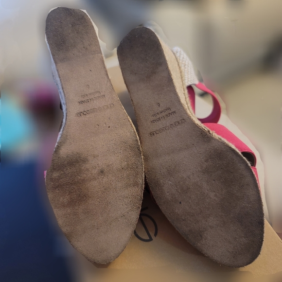 Andre Assous Espadrille Wedge / Sandal - Picture 4 of 4